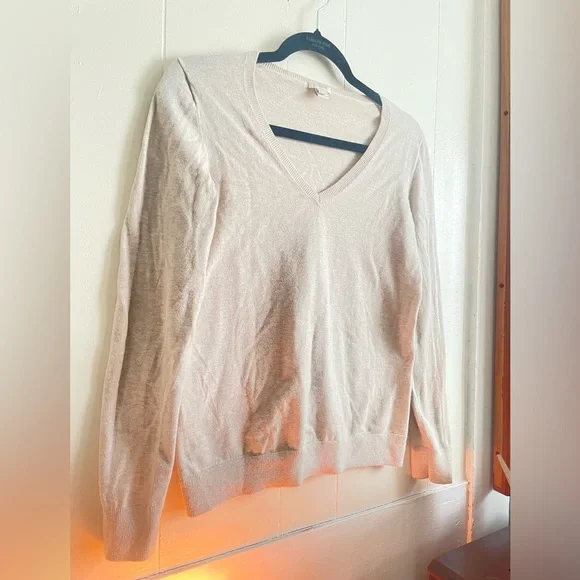 J. Crew Beige V-Neck 100% cotton Sweater with Slim Fit - Picture 4 of 6